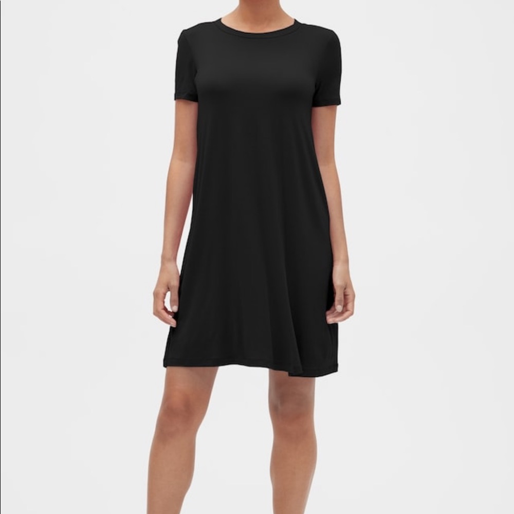 SOLD!!! NWT GAP Short Sleeved Mid-Length Black Dress